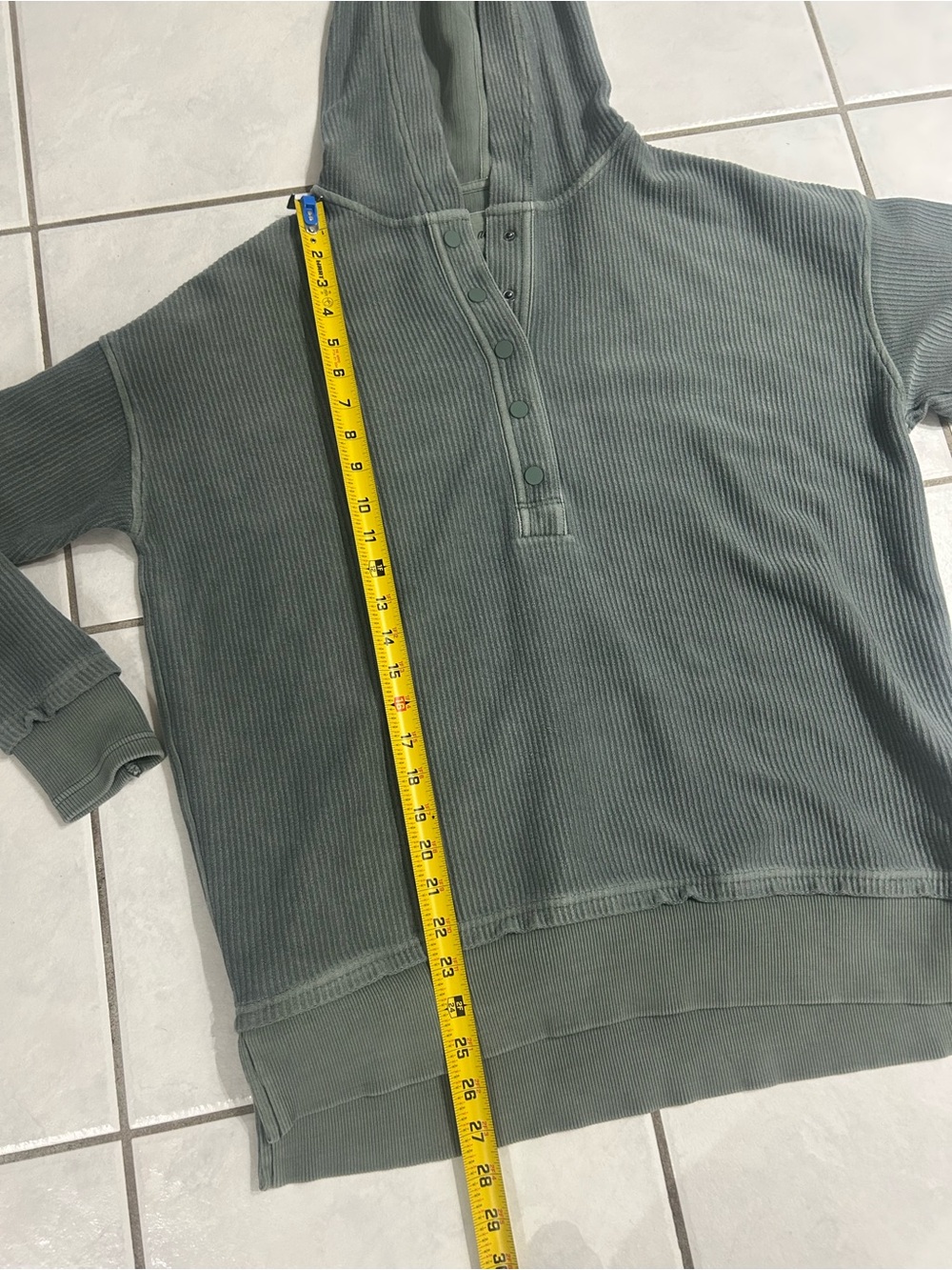 aerie Olive Green Hooded Pullover - Picture 5 of 7